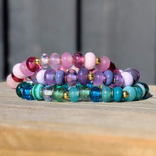 Load image into Gallery viewer, Sun Glitter Beaded Bracelet in Green