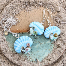 Load image into Gallery viewer, Coastal Path Shell Pendant
