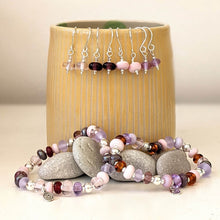 Load image into Gallery viewer, Shades of Pink Bead Bracelet