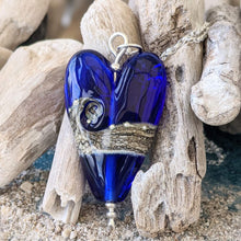 Load image into Gallery viewer, Shoreline Long Heart Pendant