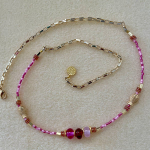 Sun Glitter Necklace in Pink