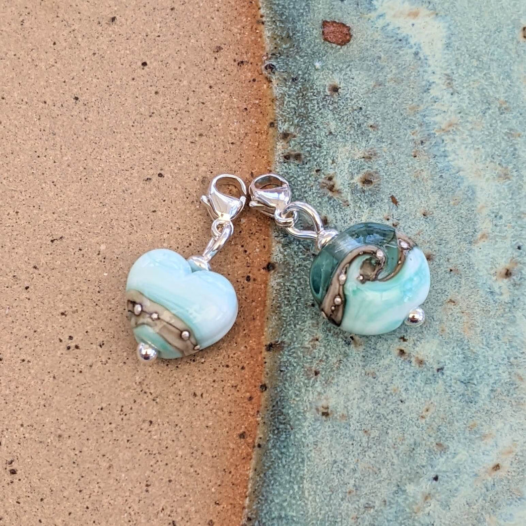 Low Tide Clip On Charm