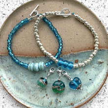 Load image into Gallery viewer, Deep Blue Sea Simply Charming Bracelet