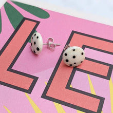 Load image into Gallery viewer, Dotty Ivory Silver Stud Earrings
