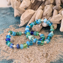 Load image into Gallery viewer, Shades of Turquoise Bead Bracelet