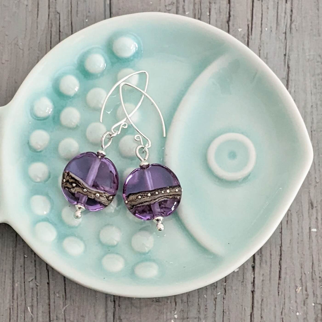 Shoreline Earrings in Lavender